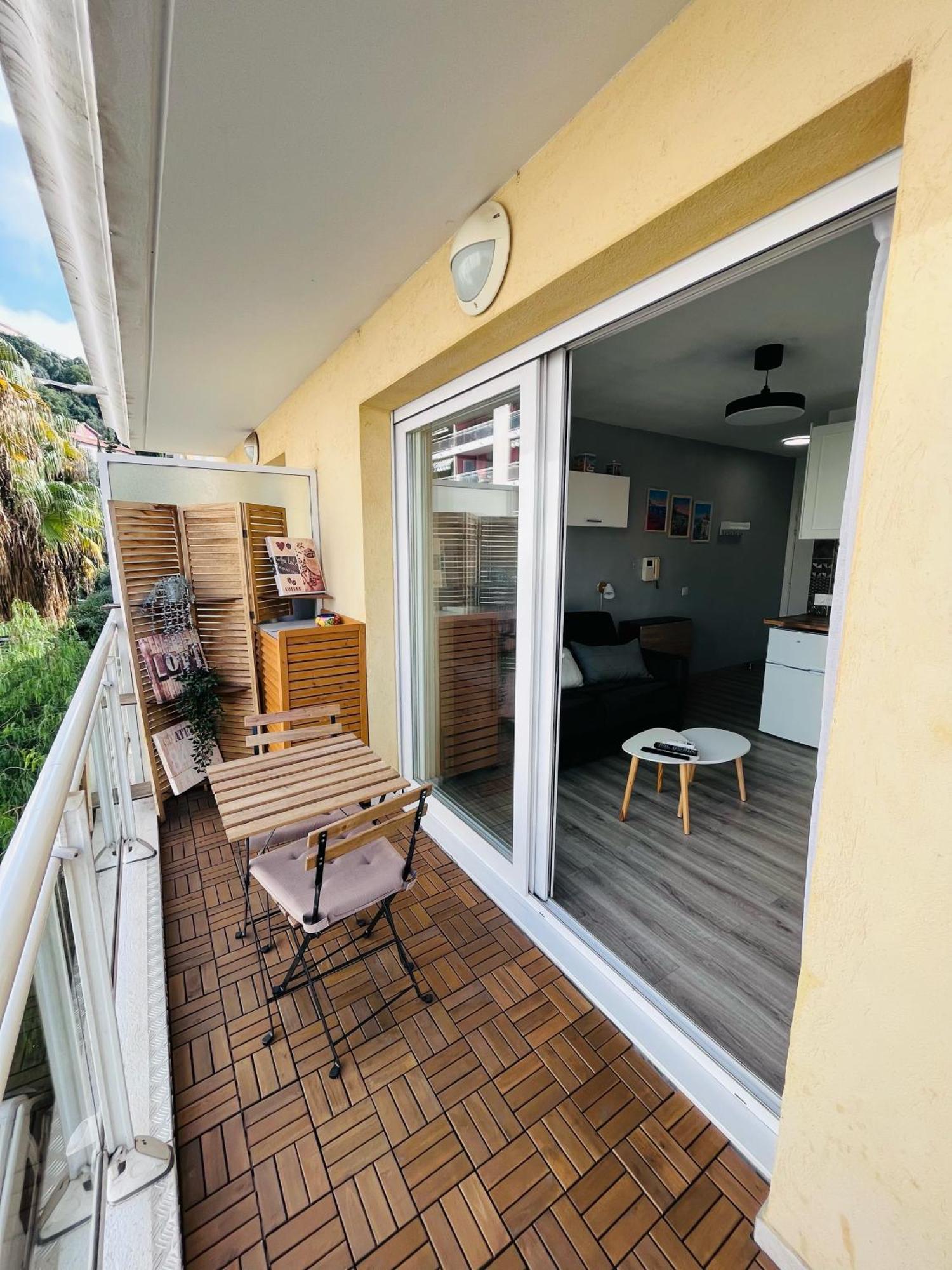 Studio Terrasse Et Parking Prive Niza Exterior foto